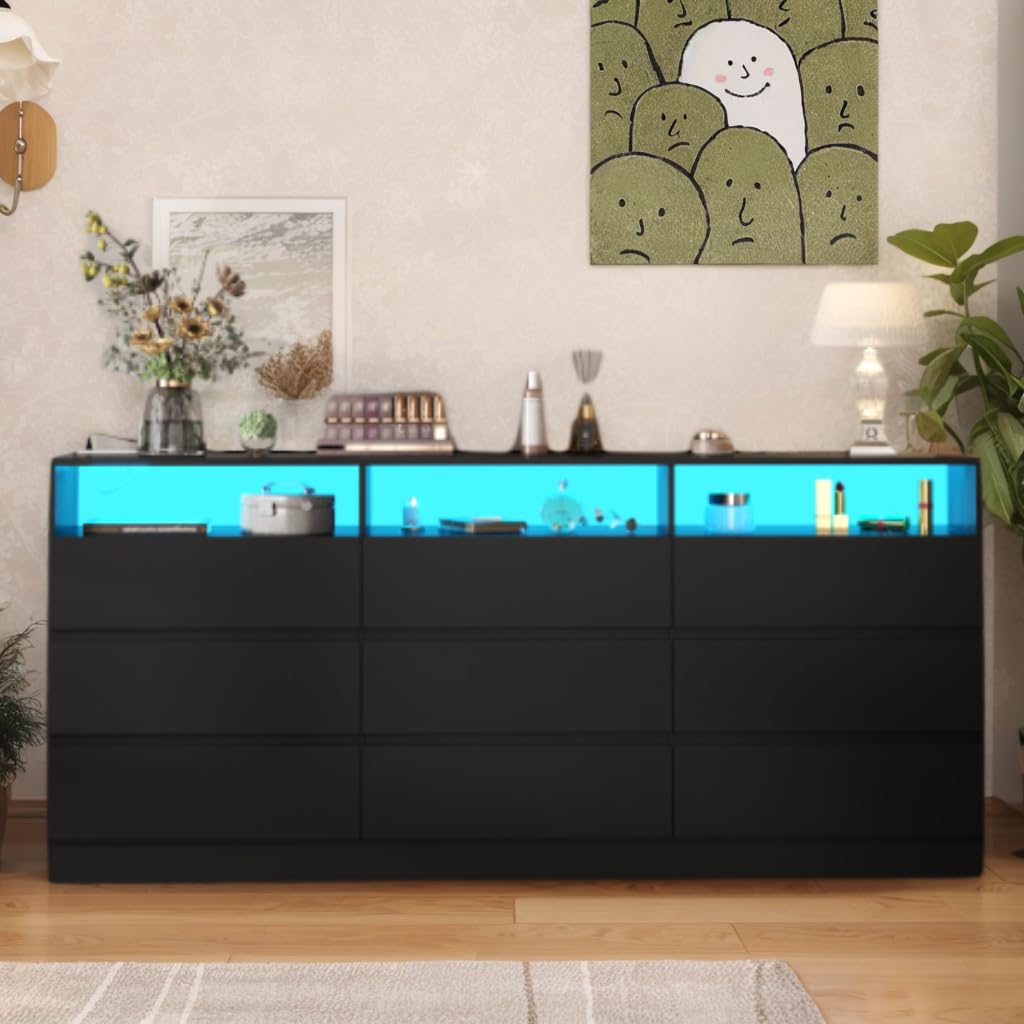 9 Drawer Dresser with Power Outlet T1179