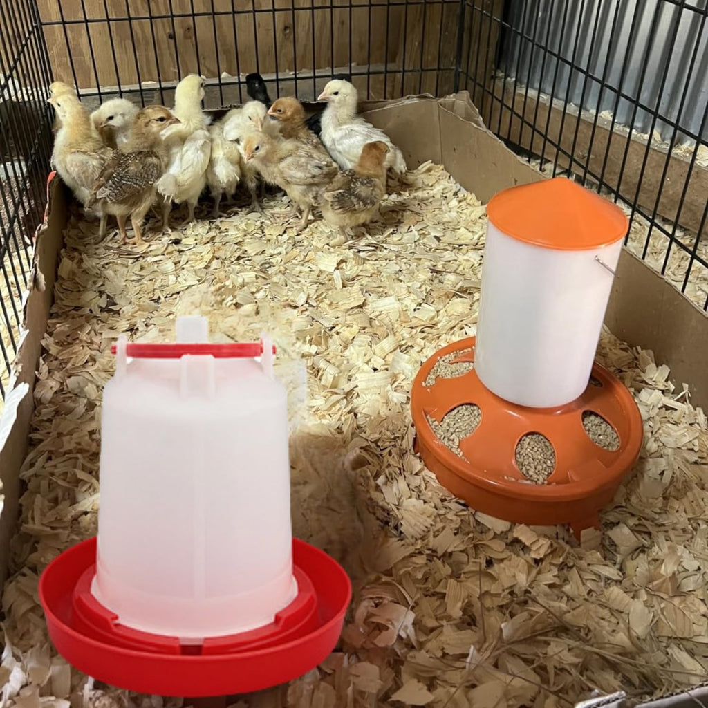 4 Pack 1 L Plastic Poultry Waterer A768