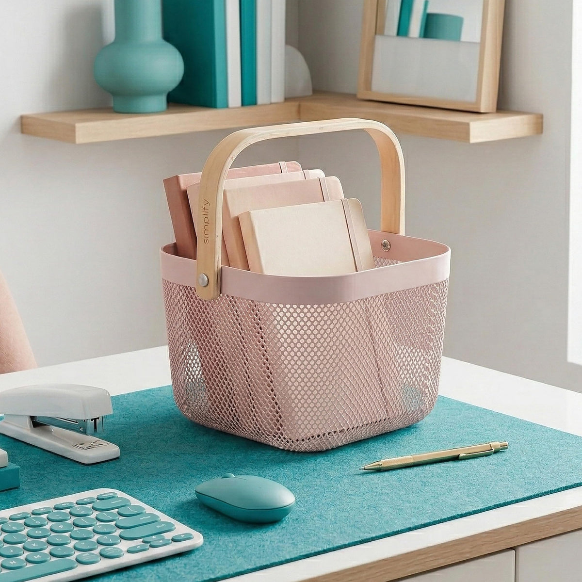 Small Mesh Storage Basket with Wooden Handle P527459
